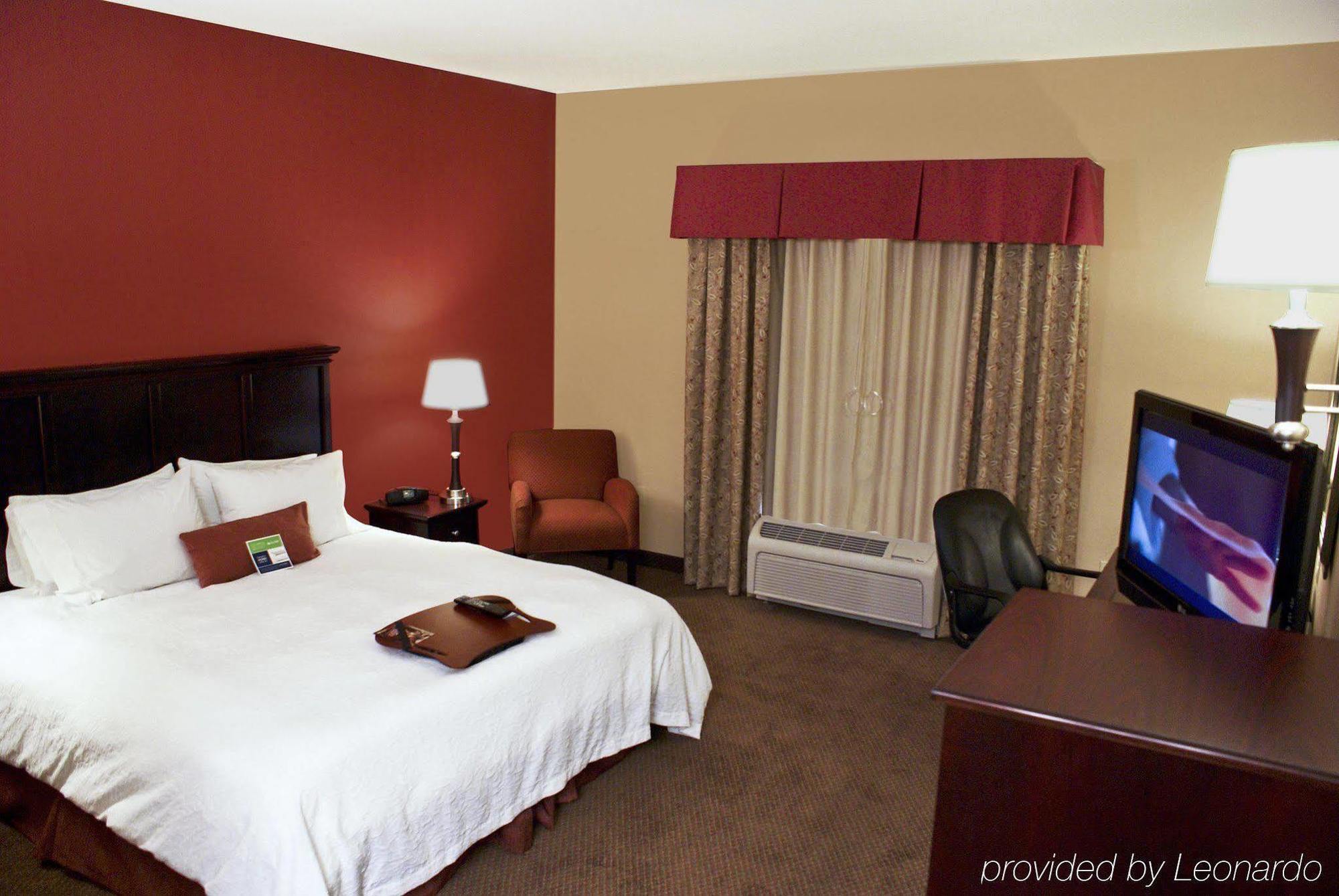 Hampton Inn Las Vegas/North Speedway Room photo